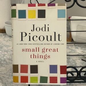 Jodi Picoult 'Small Great Things' Novel